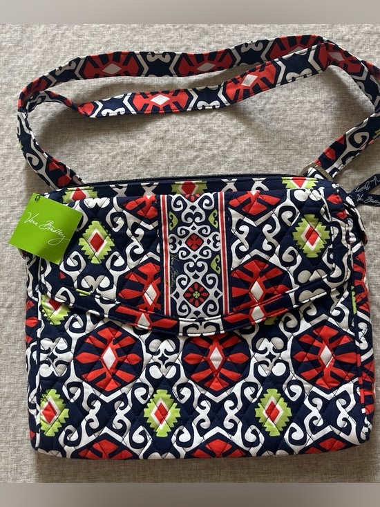 Vera Bradley Handbags - NWT Vera Bradley Sun Valley Tablet Hipster Bag